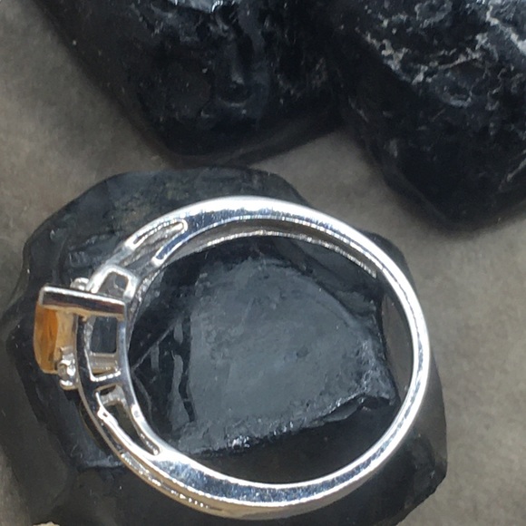 10k white gold citrine ring - Picture 11 of 15